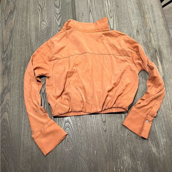 BaeVely Blouse Cropped Blouse Button-Up Long Sleeve Collared Copper Medium - Picture 4 of 4